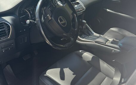 Lexus NX I, 2017 год, 3 100 000 рублей, 15 фотография