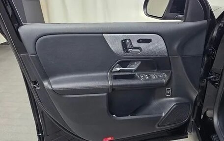 Mercedes-Benz GLB, 2022 год, 3 600 000 рублей, 12 фотография