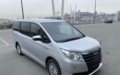 Toyota Noah III, 2018 год, 1 500 000 рублей, 1 фотография