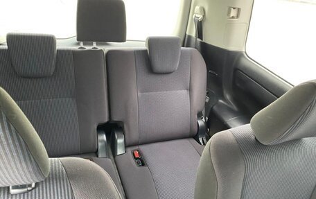 Toyota Noah III, 2018 год, 1 500 000 рублей, 16 фотография