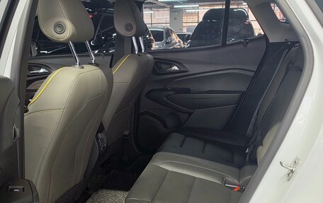 Chevrolet Trax, 2023 год, 1 500 000 рублей, 15 фотография