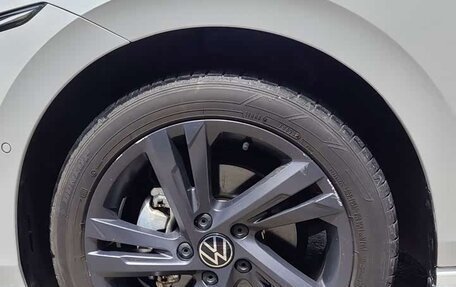 Volkswagen Golf VIII, 2023 год, 1 750 000 рублей, 11 фотография