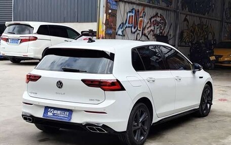 Volkswagen Golf VIII, 2023 год, 1 750 000 рублей, 12 фотография
