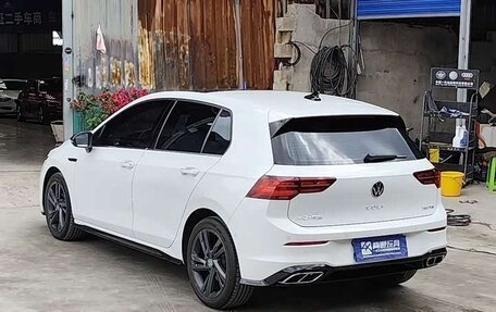 Volkswagen Golf VIII, 2023 год, 1 750 000 рублей, 14 фотография