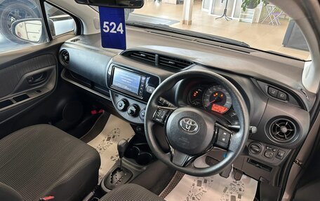 Toyota Vitz, 2019 год, 1 139 000 рублей, 12 фотография