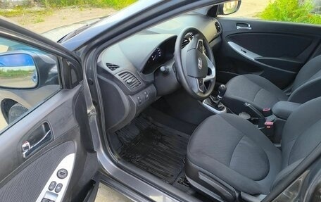 Hyundai Solaris II рестайлинг, 2012 год, 900 000 рублей, 6 фотография