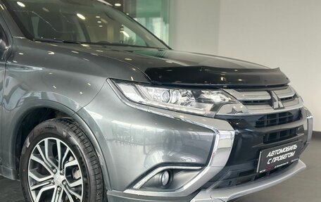 Mitsubishi Outlander III рестайлинг 3, 2018 год, 1 705 000 рублей, 7 фотография