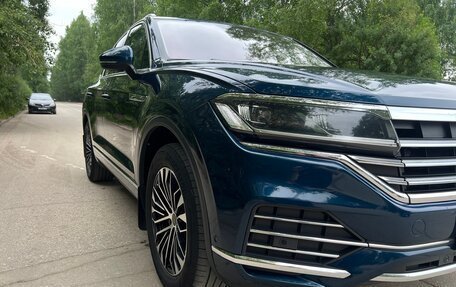 Volkswagen Touareg III, 2018 год, 4 390 000 рублей, 6 фотография
