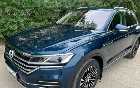 Volkswagen Touareg III, 2018 год, 4 390 000 рублей, 7 фотография