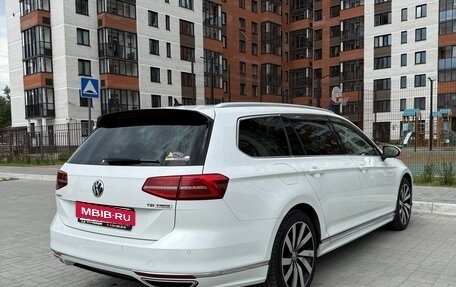 Volkswagen Passat B8 рестайлинг, 2015 год, 1 810 000 рублей, 9 фотография