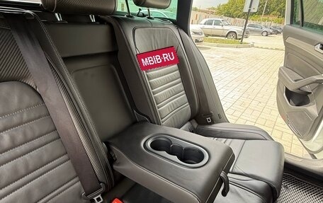 Volkswagen Passat B8 рестайлинг, 2015 год, 1 810 000 рублей, 19 фотография