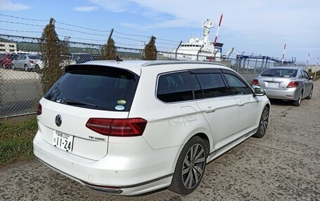 Volkswagen Passat B8 рестайлинг, 2015 год, 1 810 000 рублей, 36 фотография