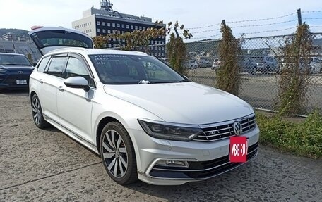Volkswagen Passat B8 рестайлинг, 2015 год, 1 810 000 рублей, 35 фотография