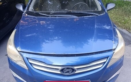 Hyundai Solaris II рестайлинг, 2011 год, 350 000 рублей, 6 фотография