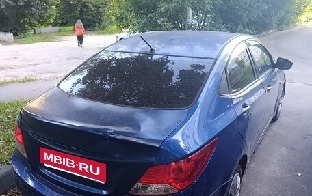Hyundai Solaris II рестайлинг, 2011 год, 350 000 рублей, 4 фотография