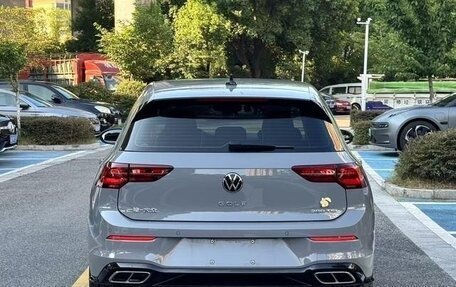 Volkswagen Golf VIII, 2022 год, 1 800 000 рублей, 4 фотография