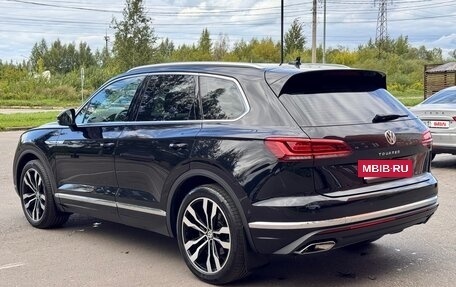Volkswagen Touareg III, 2018 год, 2 990 000 рублей, 5 фотография