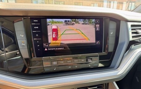 Volkswagen Touareg III, 2018 год, 2 990 000 рублей, 12 фотография