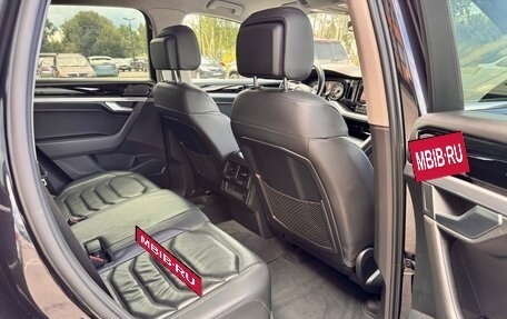 Volkswagen Touareg III, 2018 год, 2 990 000 рублей, 9 фотография
