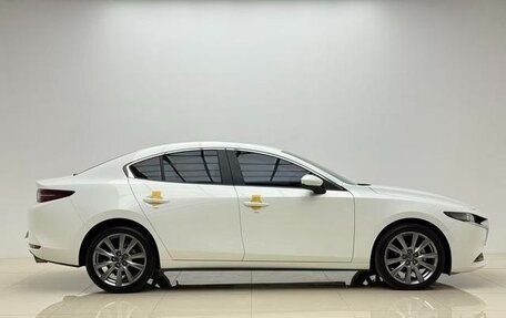 Mazda 3, 2023 год, 1 570 000 рублей, 4 фотография