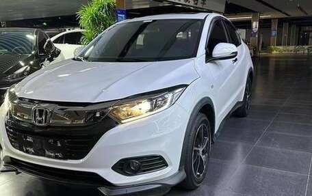 Honda Vezel, 2022 год, 1 700 000 рублей, 1 фотография