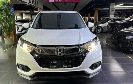 Honda Vezel, 2022 год, 1 700 000 рублей, 2 фотография