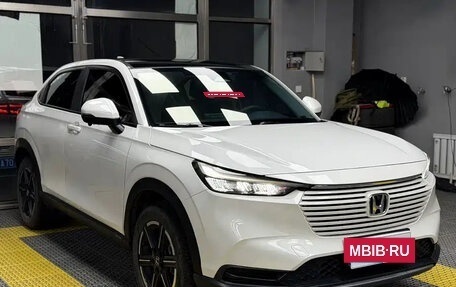 Honda Vezel, 2023 год, 1 780 000 рублей, 3 фотография