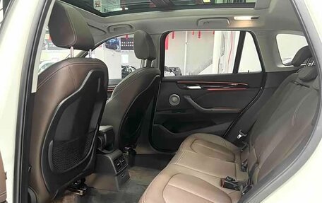 BMW X1, 2022 год, 2 400 000 рублей, 14 фотография