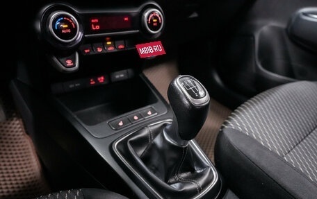 KIA Rio IV, 2018 год, 975 000 рублей, 16 фотография