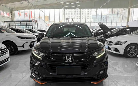 Honda Vezel, 2022 год, 1 430 000 рублей, 2 фотография