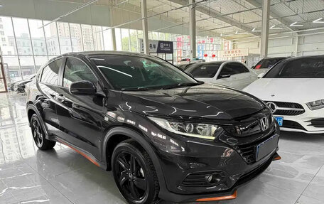 Honda Vezel, 2022 год, 1 430 000 рублей, 3 фотография