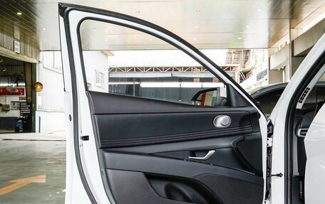 Hyundai Elantra, 2026 год, 1 720 000 рублей, 31 фотография