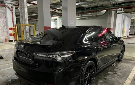 Toyota Camry, 2022 год, 3 750 000 рублей, 4 фотография