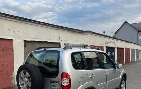 Chevrolet Niva I рестайлинг, 2011 год, 520 000 рублей, 2 фотография