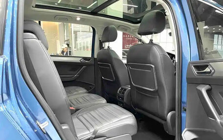 Volkswagen Touran III, 2023 год, 1 780 001 рублей, 13 фотография