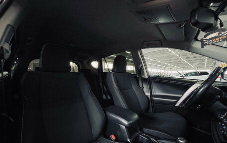 Toyota RAV4, 2017 год, 2 390 000 рублей, 9 фотография
