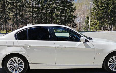 BMW 3 серия, 2011 год, 1 090 000 рублей, 4 фотография