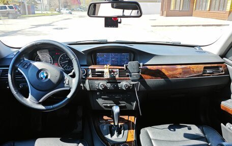 BMW 3 серия, 2011 год, 1 090 000 рублей, 11 фотография