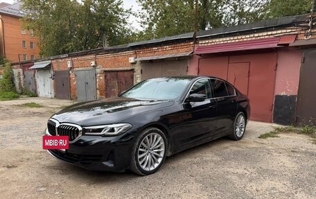 BMW 5 серия, 2022 год, 5 800 000 рублей, 2 фотография