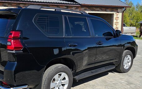 Toyota Land Cruiser Prado 150 рестайлинг 2, 2020 год, 5 700 000 рублей, 2 фотография