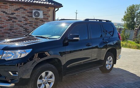 Toyota Land Cruiser Prado 150 рестайлинг 2, 2020 год, 5 700 000 рублей, 5 фотография