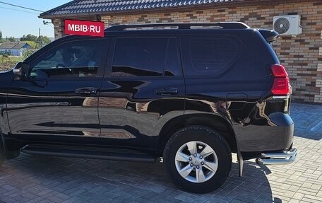 Toyota Land Cruiser Prado 150 рестайлинг 2, 2020 год, 5 700 000 рублей, 4 фотография