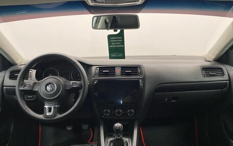 Volkswagen Jetta VI, 2013 год, 999 000 рублей, 4 фотография