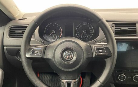 Volkswagen Jetta VI, 2013 год, 999 000 рублей, 10 фотография