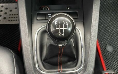 Volkswagen Jetta VI, 2013 год, 999 000 рублей, 13 фотография