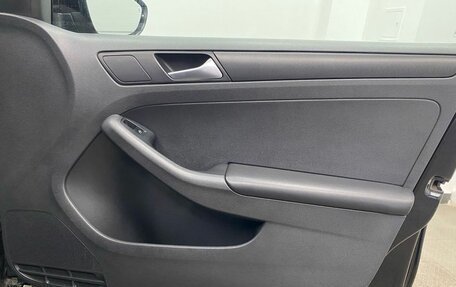 Volkswagen Jetta VI, 2013 год, 999 000 рублей, 15 фотография