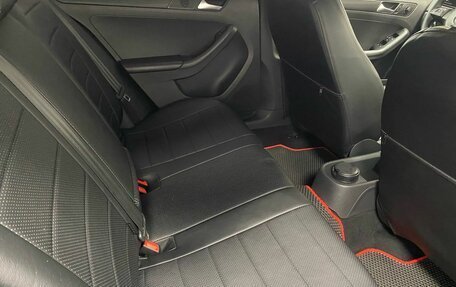 Volkswagen Jetta VI, 2013 год, 999 000 рублей, 18 фотография