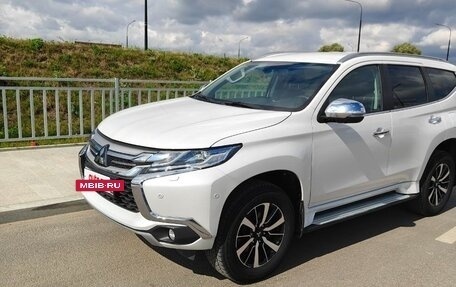 Mitsubishi Pajero Sport III рестайлинг, 2020 год, 3 695 000 рублей, 4 фотография