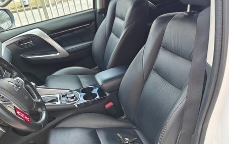 Mitsubishi Pajero Sport III рестайлинг, 2020 год, 3 695 000 рублей, 32 фотография