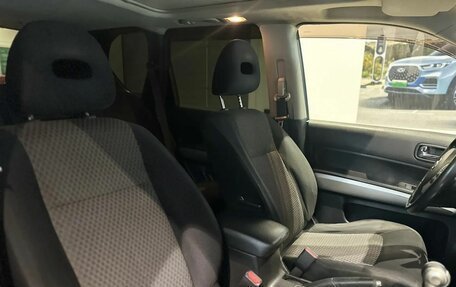 Nissan X-Trail, 2010 год, 900 000 рублей, 18 фотография
